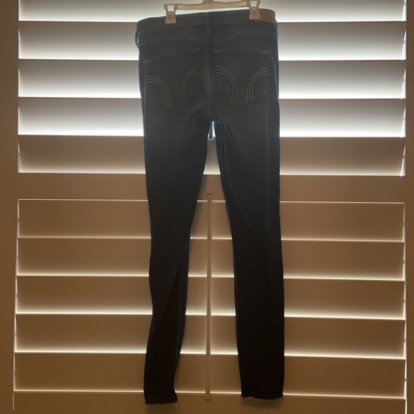 Hollister dark wash jeans - Picture 3 of 5